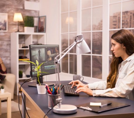 Crafting digital content